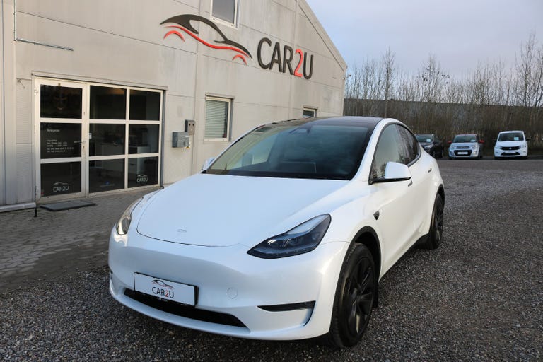 Tesla Model Y Long Range AWD