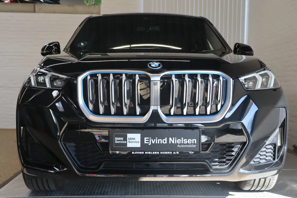 BMW iX1 xDrive30 M-Sport