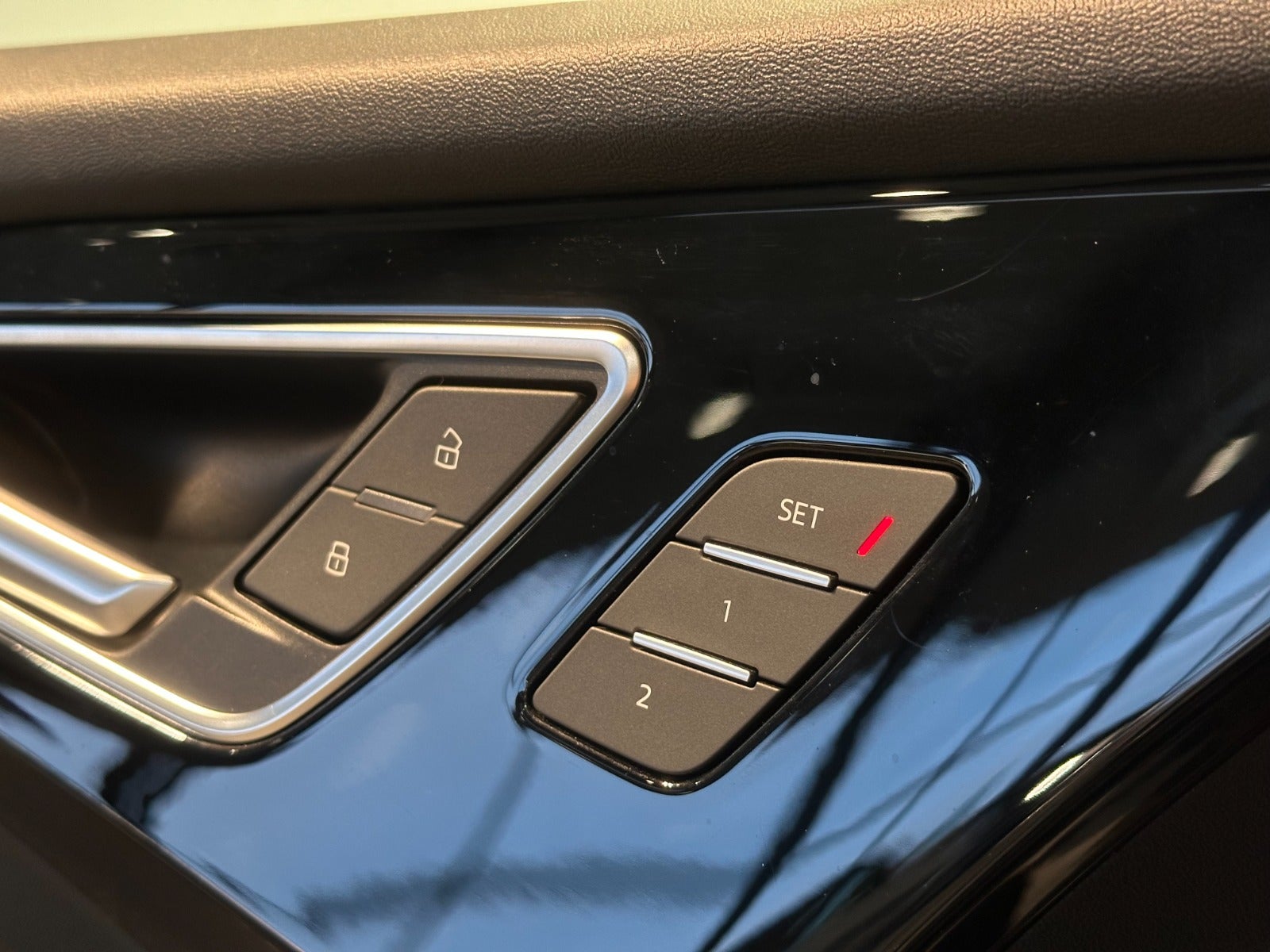 Audi Q4 e-tron 50 S-line quattro 5d - 16