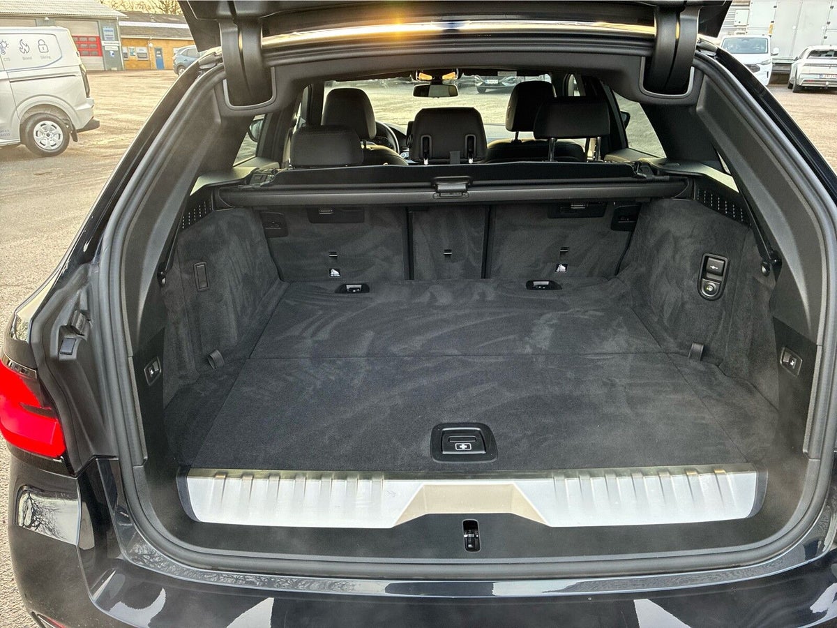 BMW 530e Touring M-Sport aut. billede 17