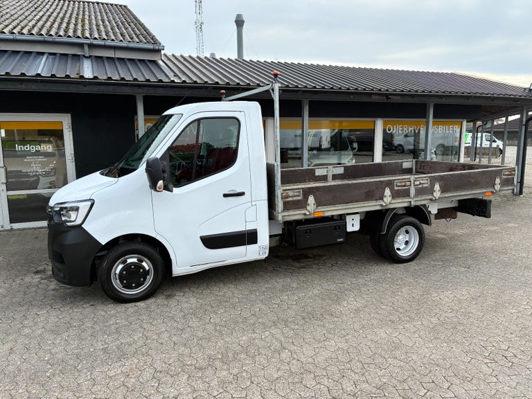 Renault Master IV T35 dCi 165 L3 Chassis RWD