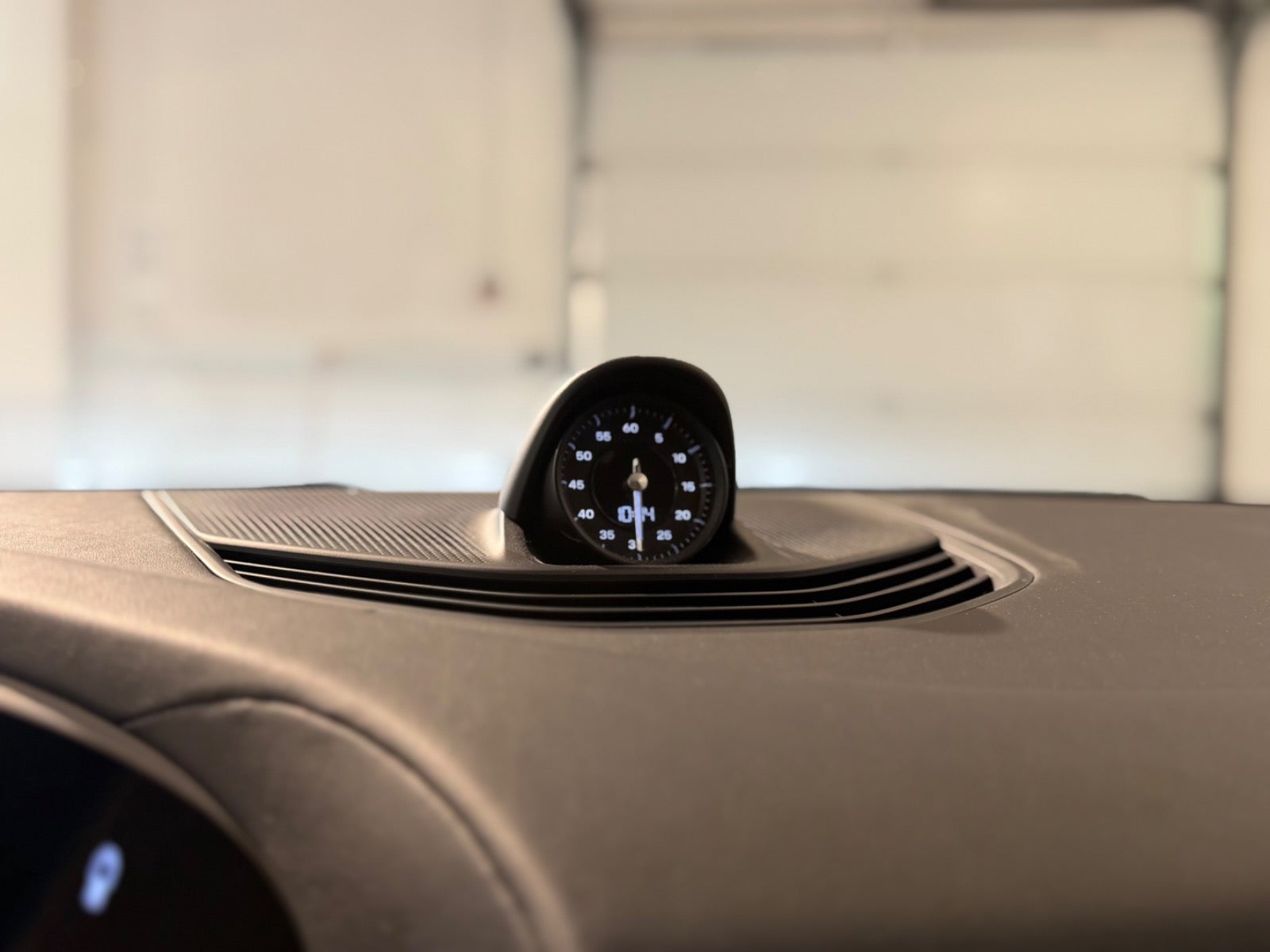 Porsche – Taycan 4S