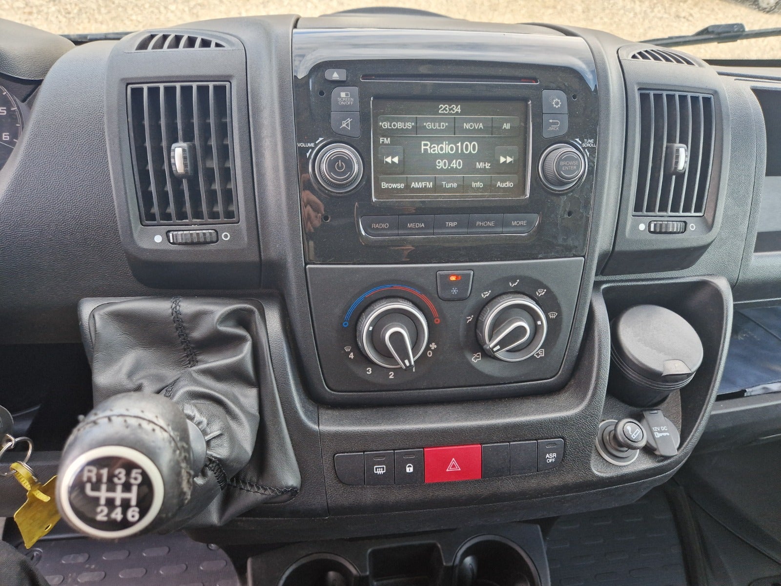 Billede af Peugeot Boxer 335 2,0 BlueHDi 163 L3H2