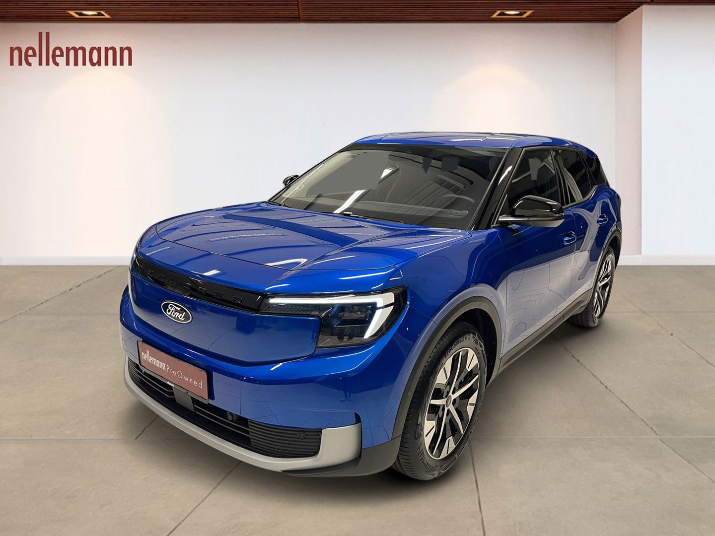 Ford Explorer Select Extended Range