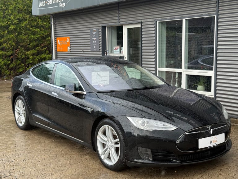 Tesla Model S 85D