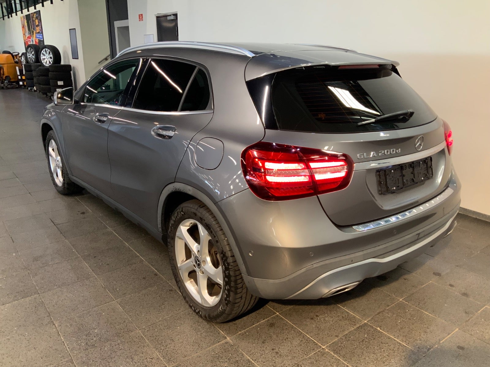 Mercedes-Benz GLA 200 d (5/8)