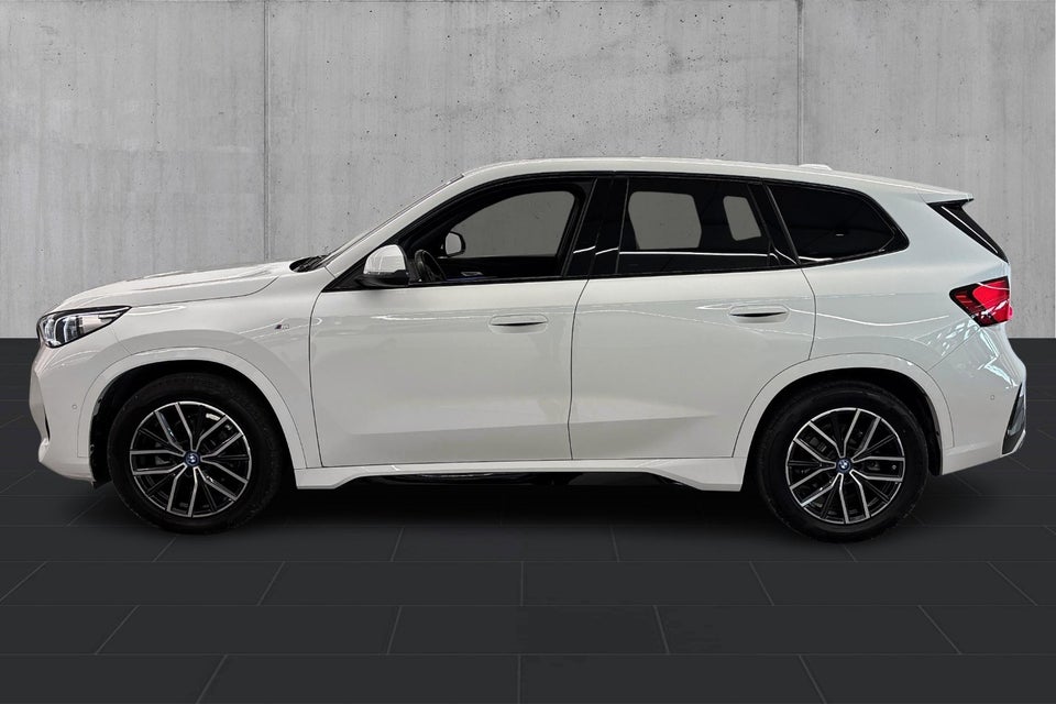 BMW iX1 eDrive20 M-Sport 2024