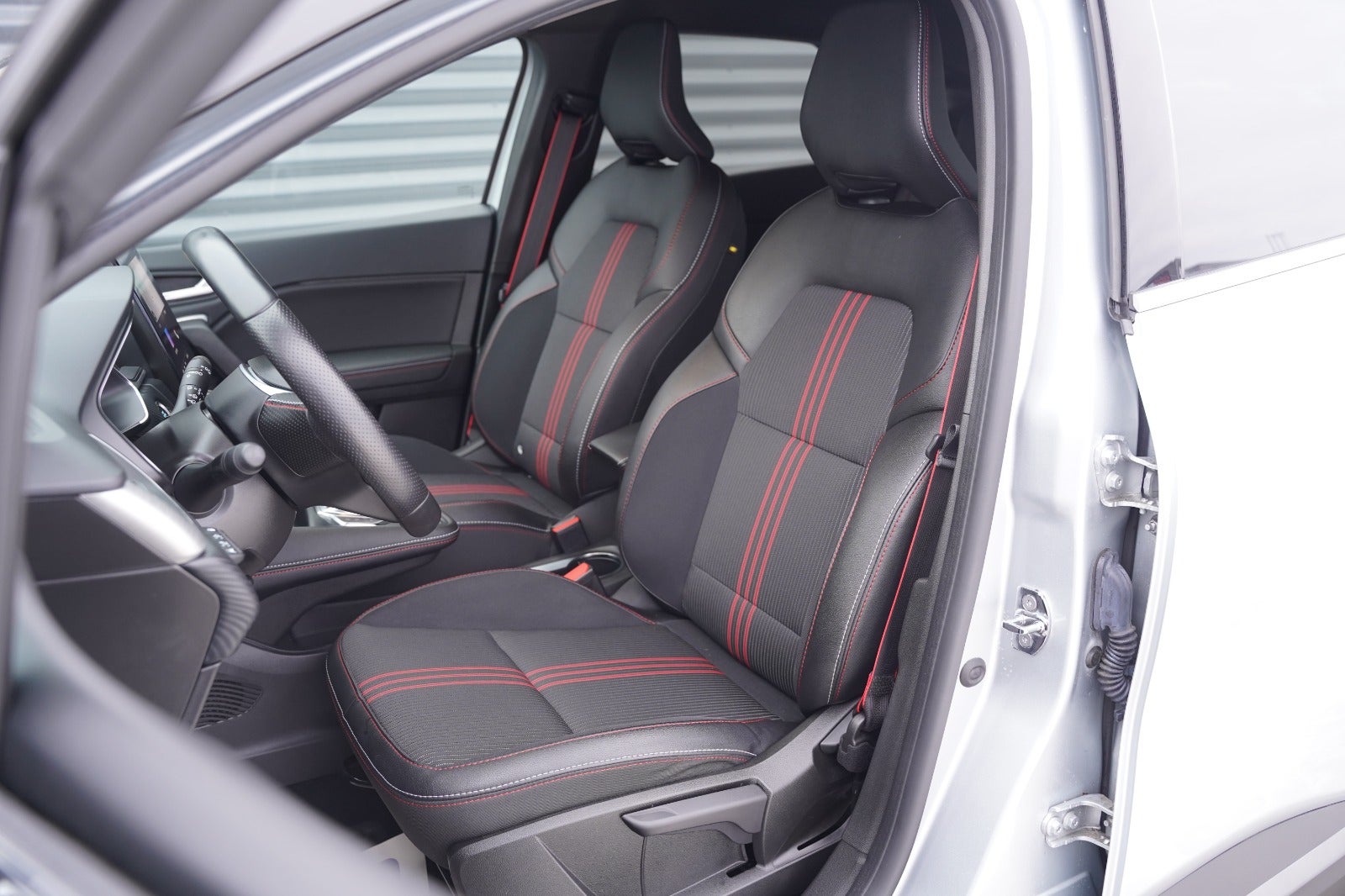 Billede af Renault Captur 1,6 E-Tech R.S. Line