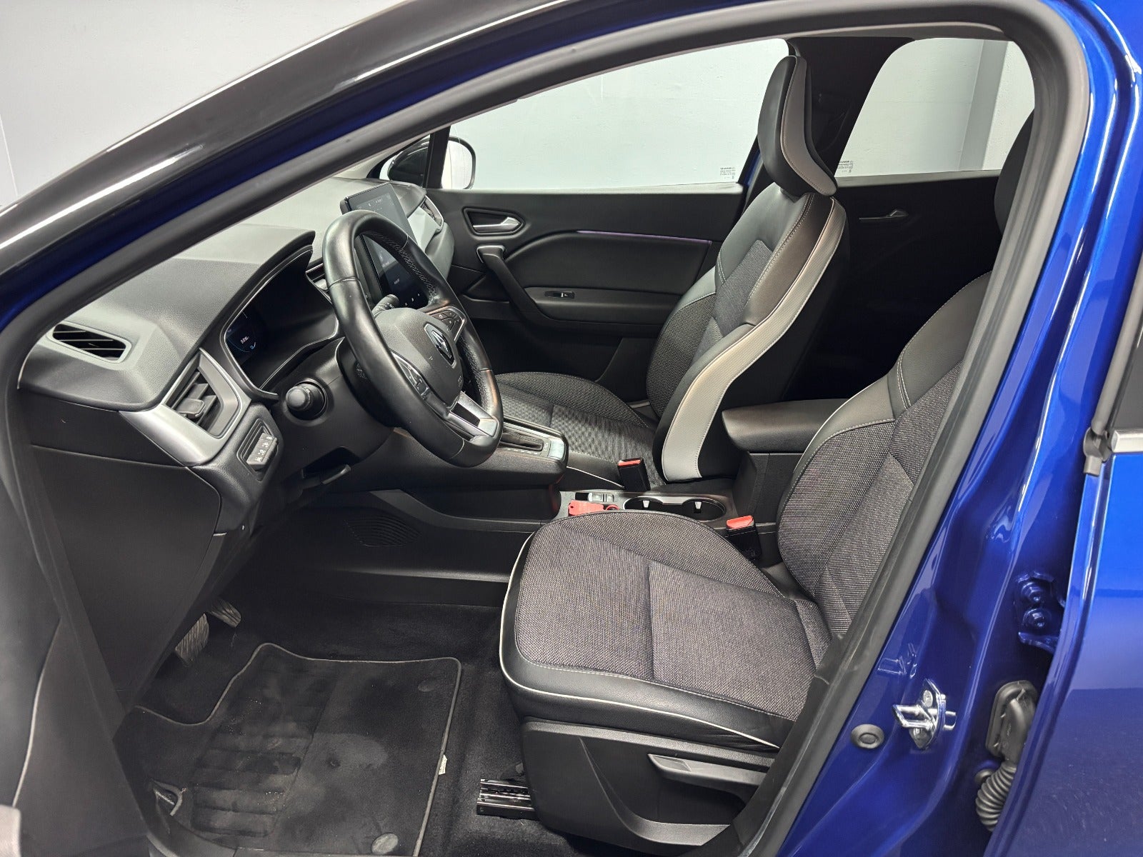 Billede af Renault Captur 1,6 E-Tech Intens