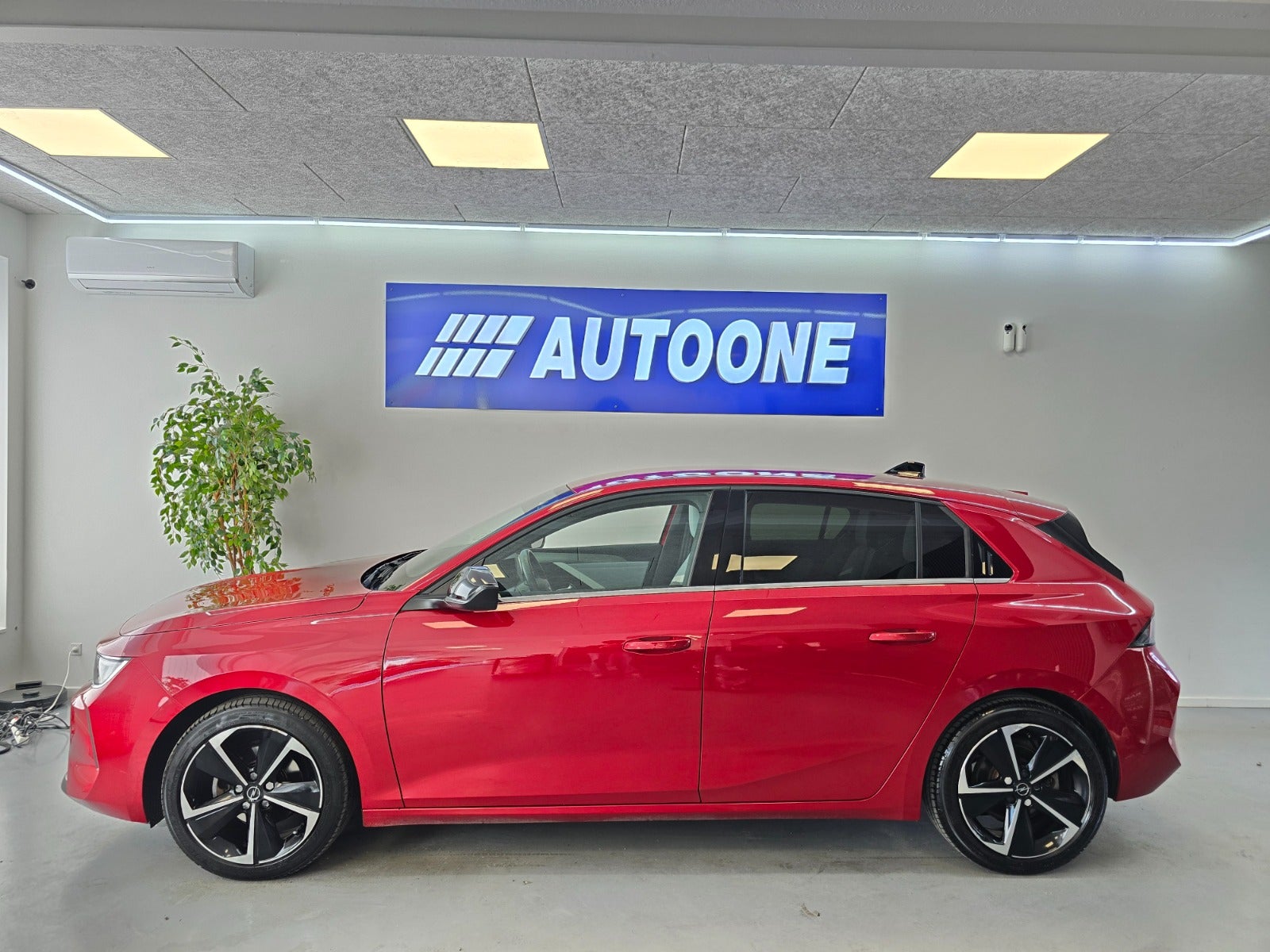 Billede af Opel Astra 1,2 T 130 Elegance aut.