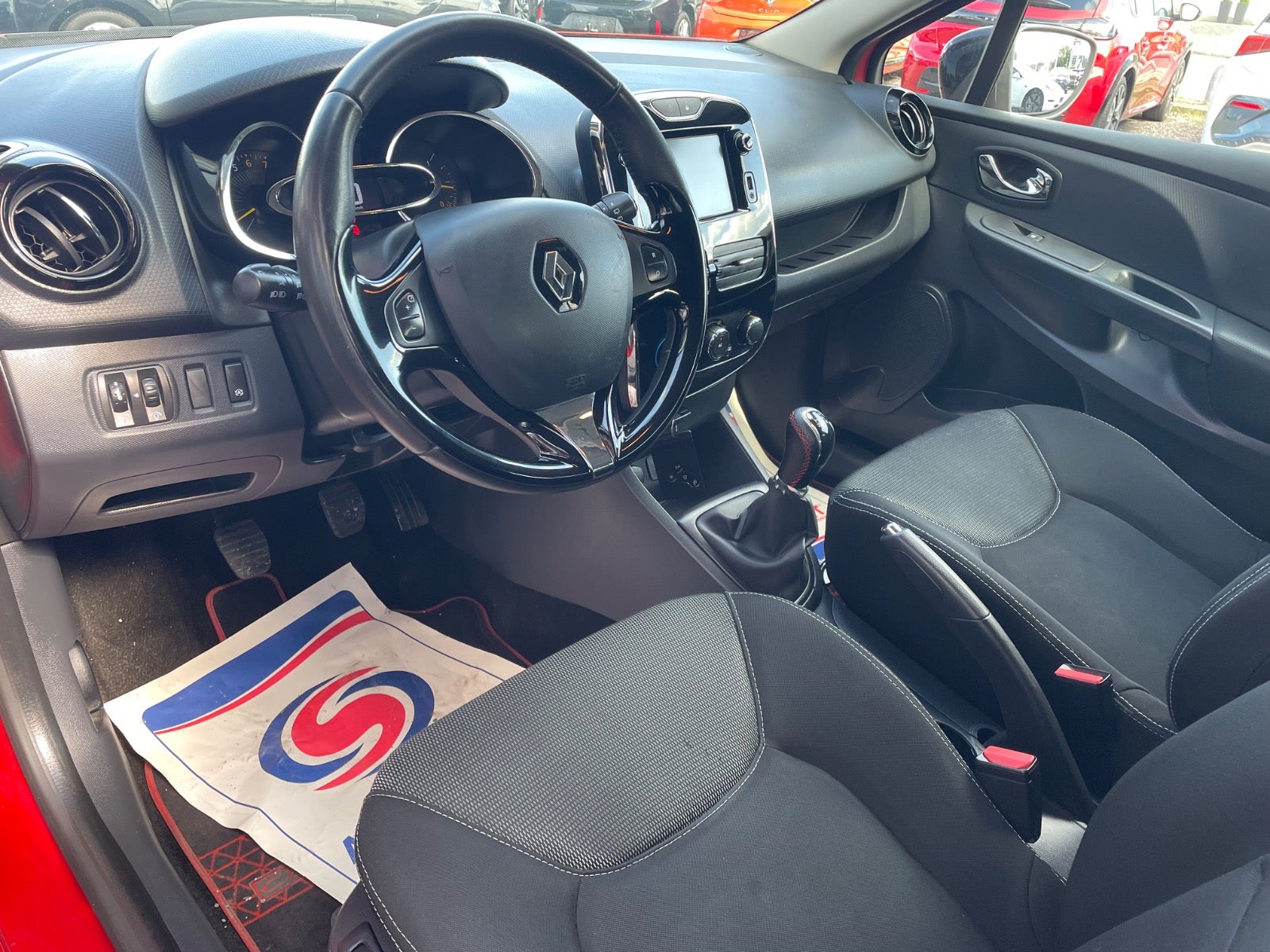Billede af Renault Clio IV 0,9 TCe 90 Expression Sport Tourer