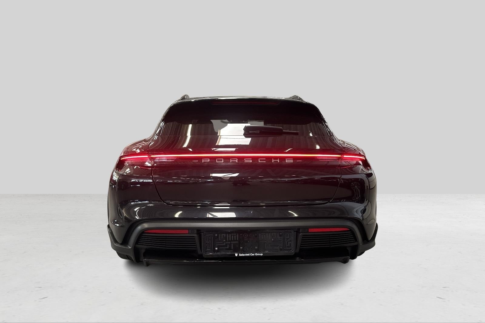 Porsche Taycan 4 Performance+ Cross Turismo