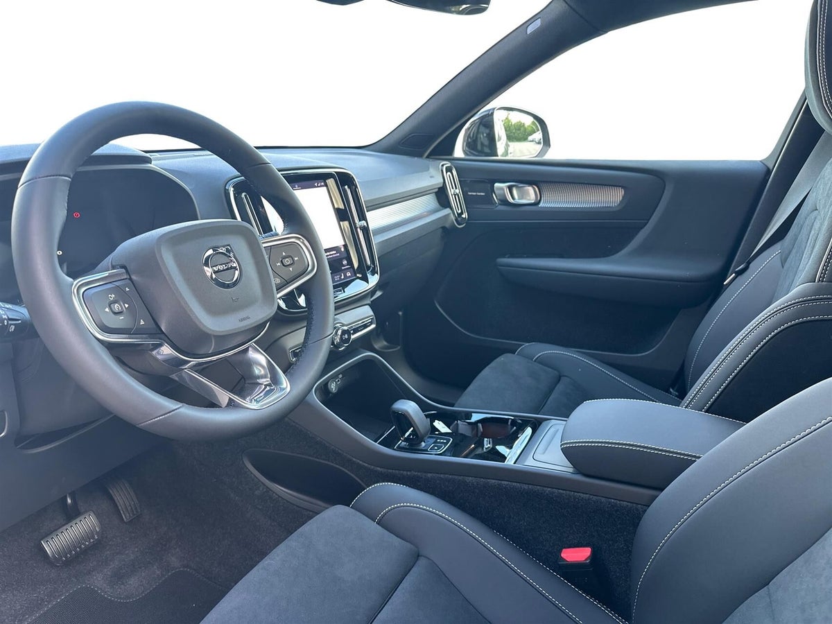 Volvo EX40 Extended Range Black Edition billede 18