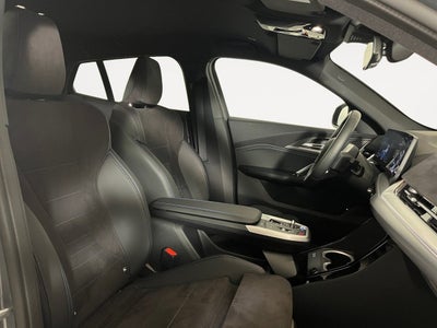 BMW iX2 xDrive30 M-Sport Van