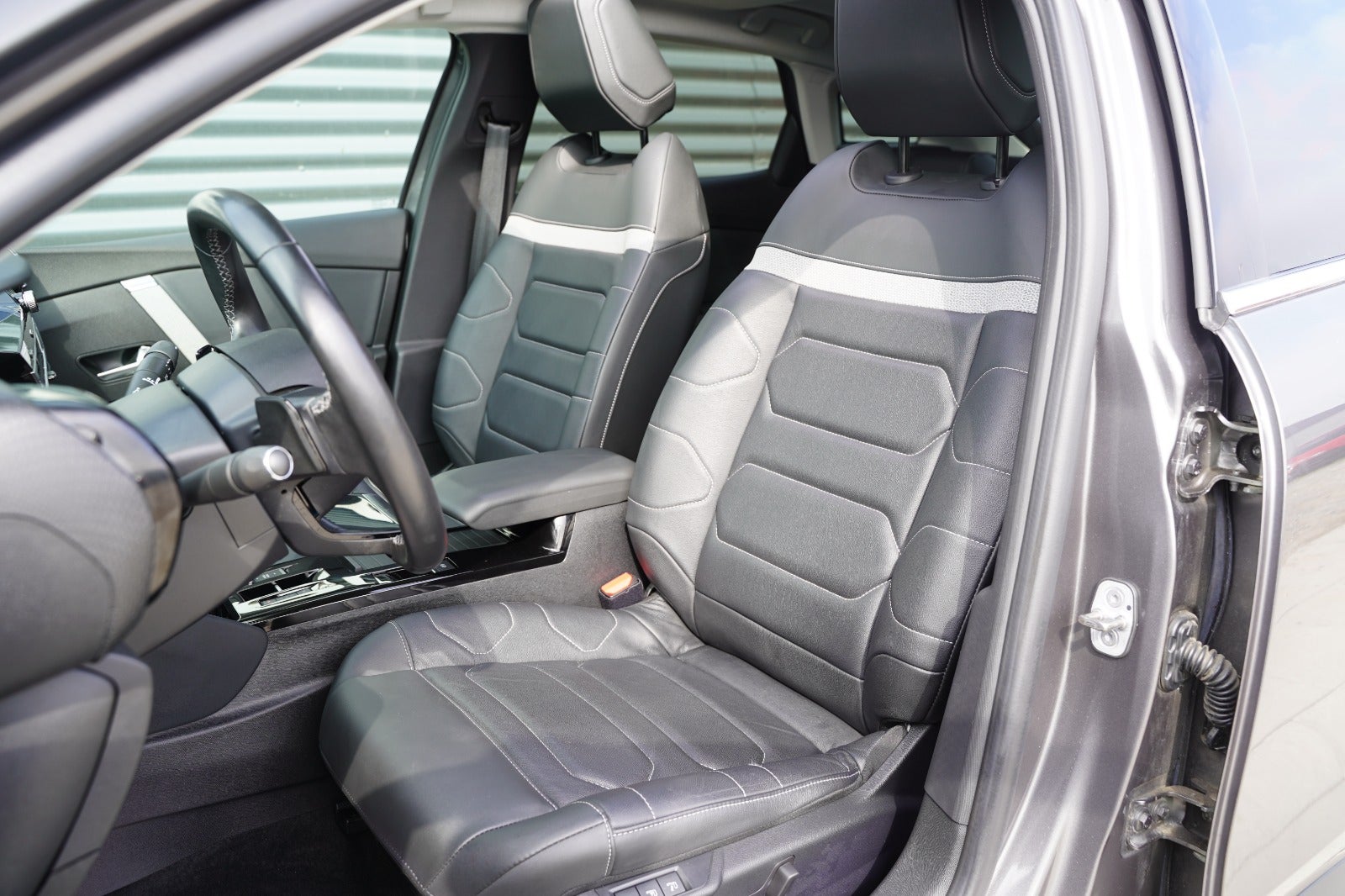 Billede af Citroën C4 1,5 BlueHDi 130 Shine Sport EAT8
