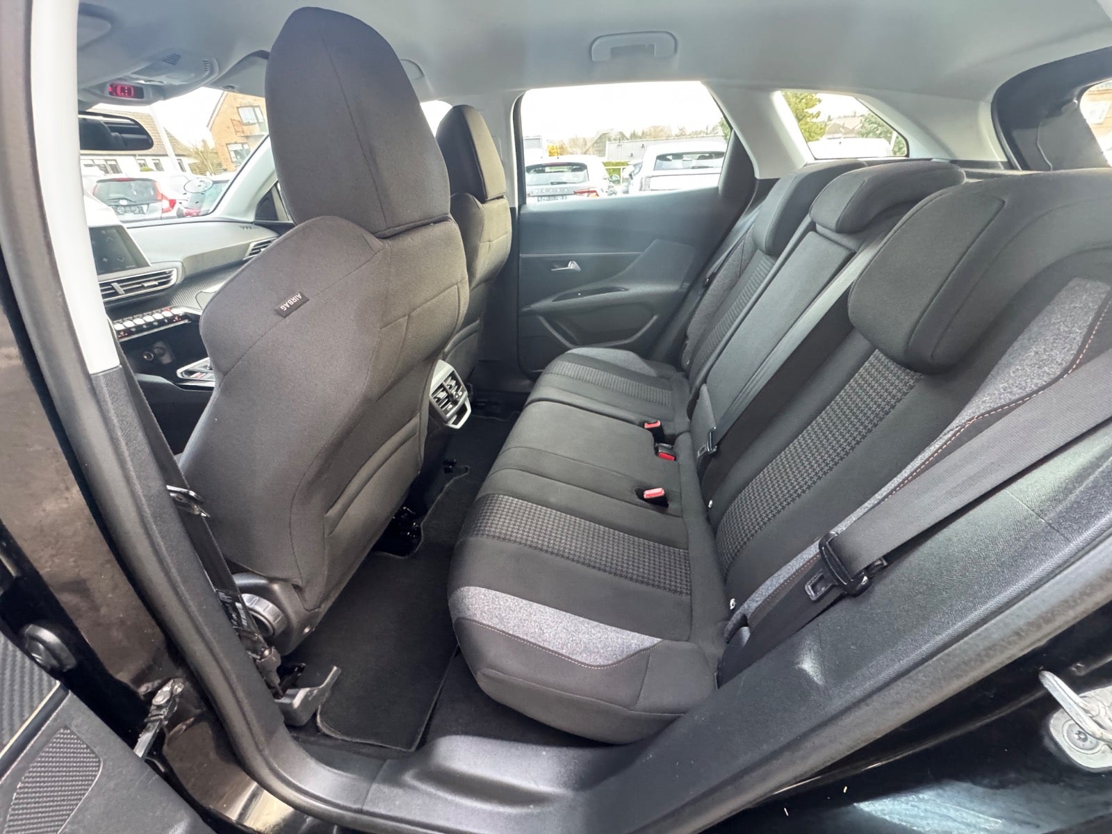 Billede af Peugeot 3008 1,6 BlueHDi 120 Active