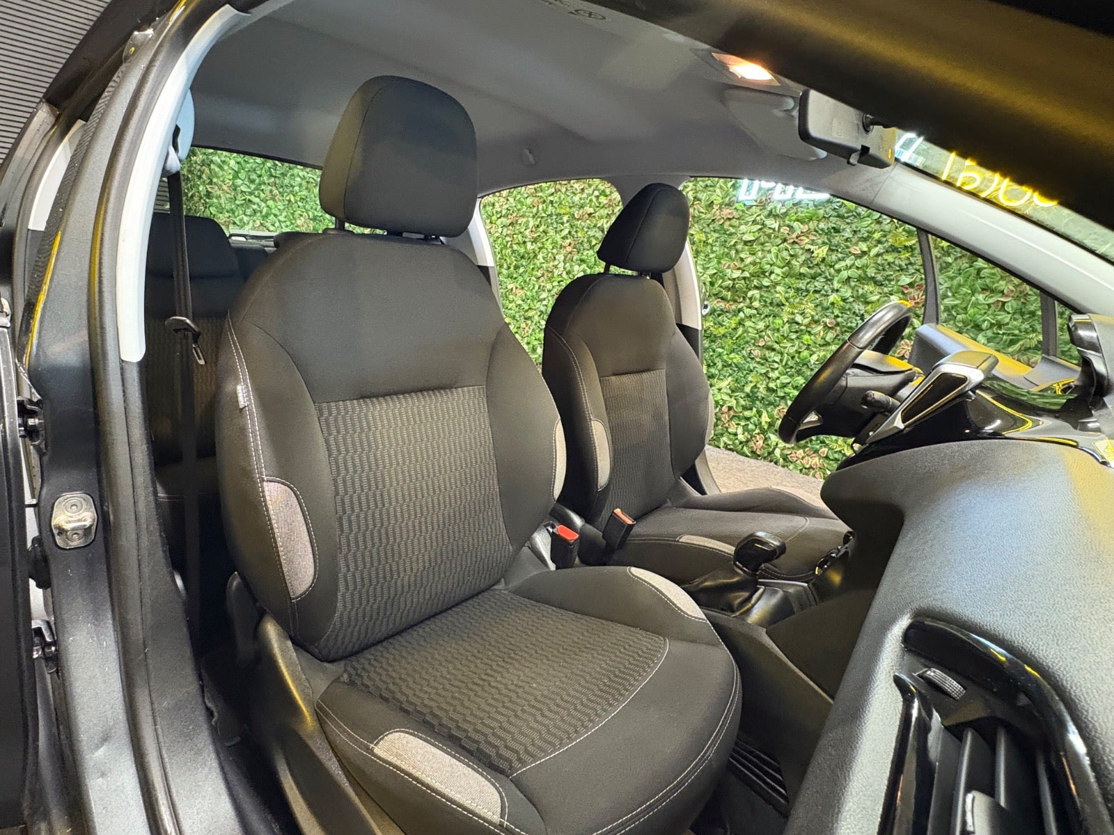 Billede af Peugeot 208 1,2 e-THP 110 Active