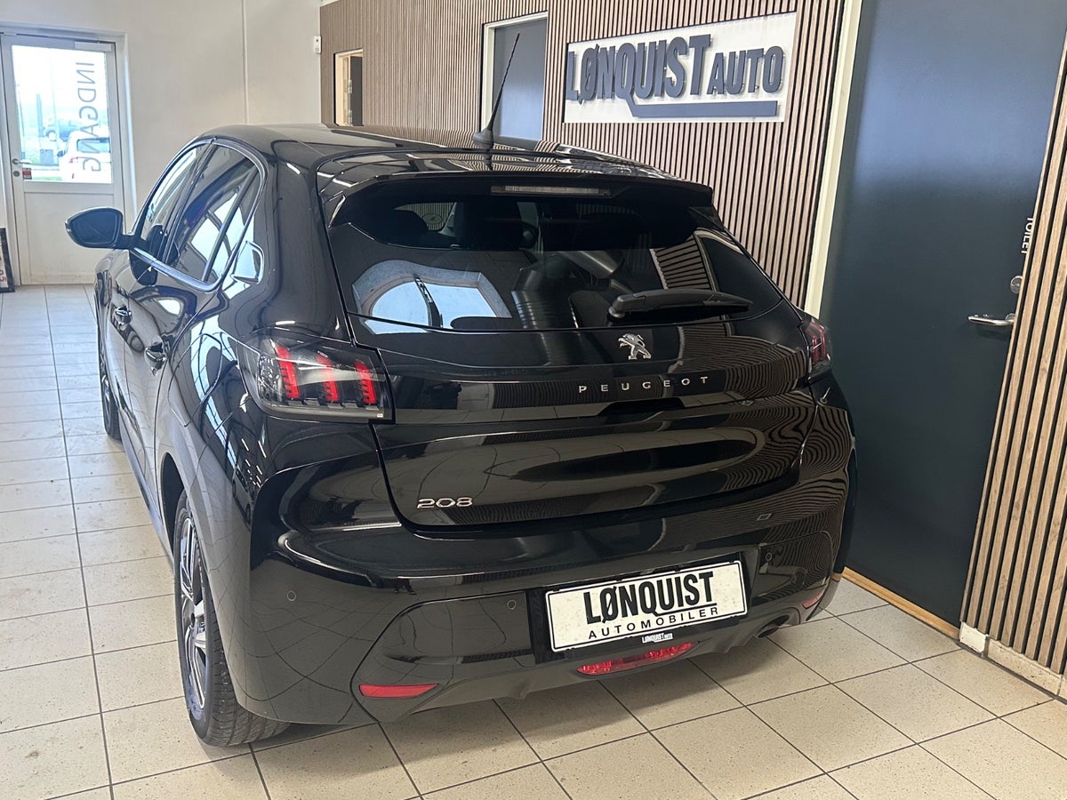 Peugeot 208 PureTech 100 Selection Sport Peugeot 208 PureTech 100 Selection Sport