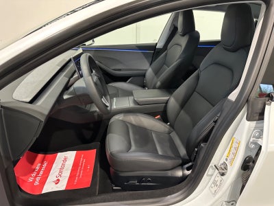 Tesla Model 3 RWD