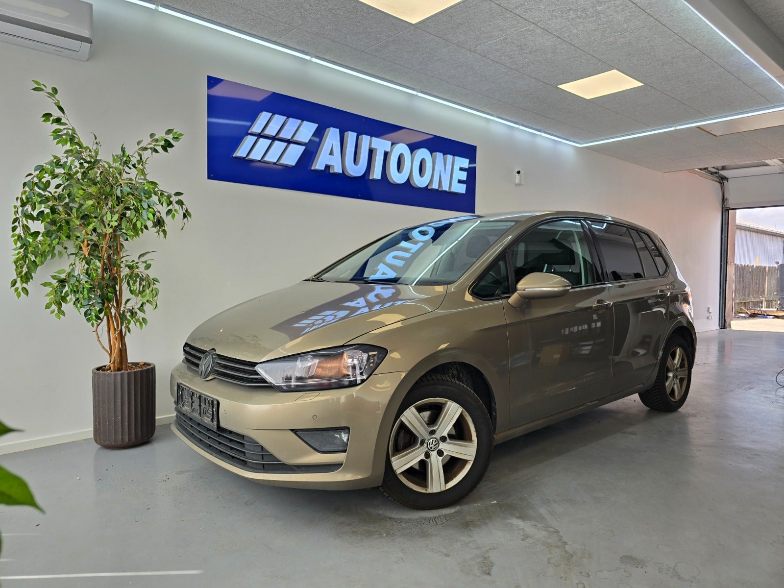 Billede af VW Golf Sportsvan 1,6 TDi 110 Highline DSG