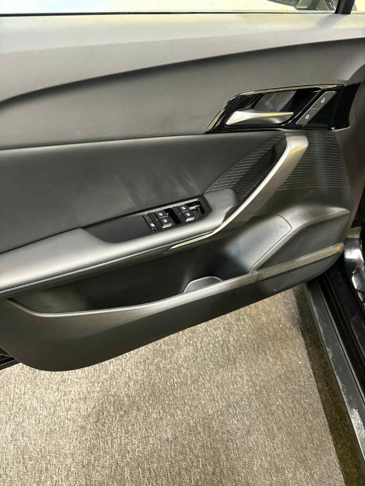 Billede af MG 4 64 Luxury