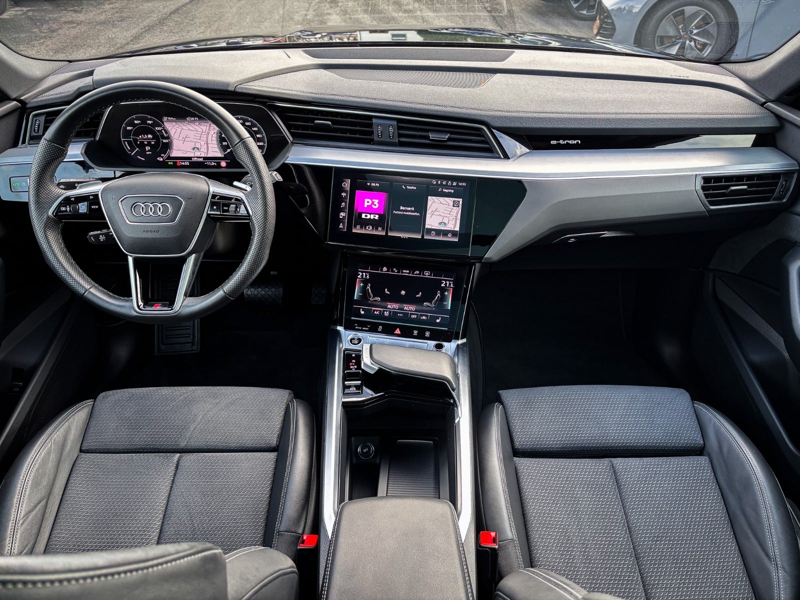 Billede af Audi e-tron 55 S-line quattro