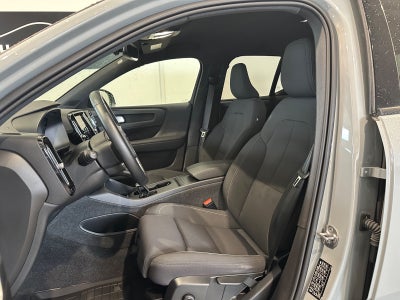 Volvo EX40 Extended Range Core