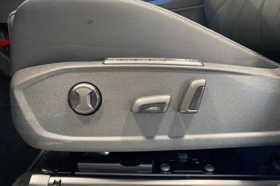 Ford Explorer Premium Extended Range AWD