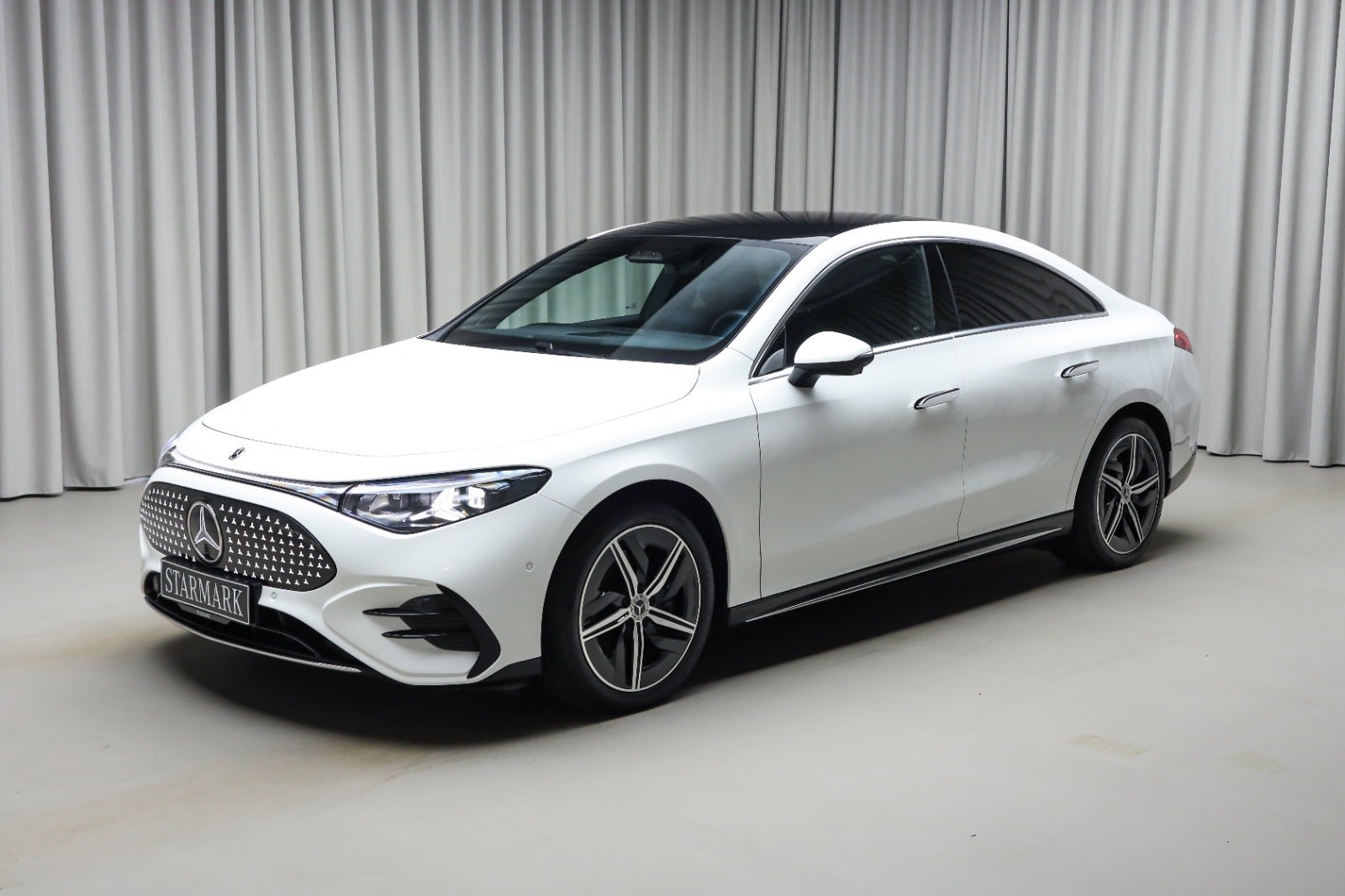 Mercedes-Benz CLA 250+ (1/8)