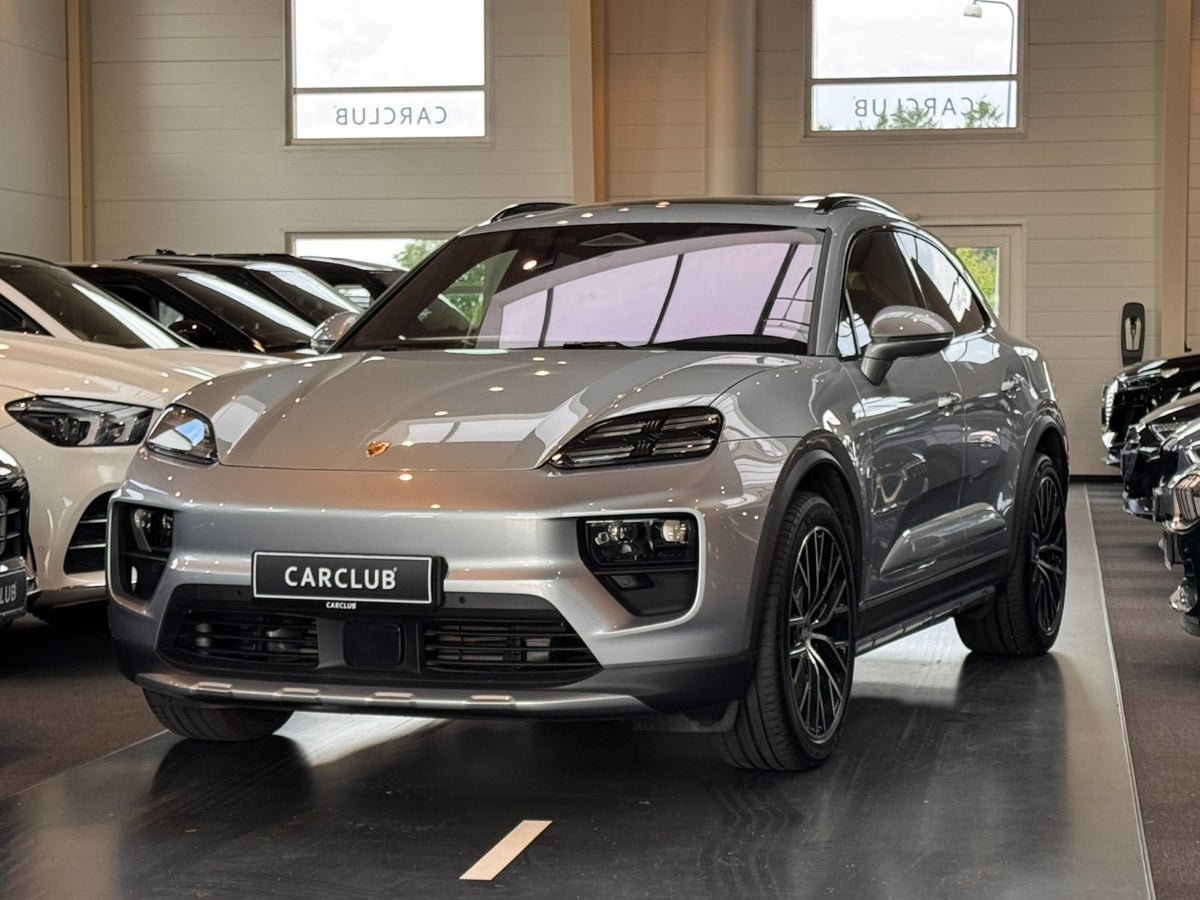 Porsche Macan 4