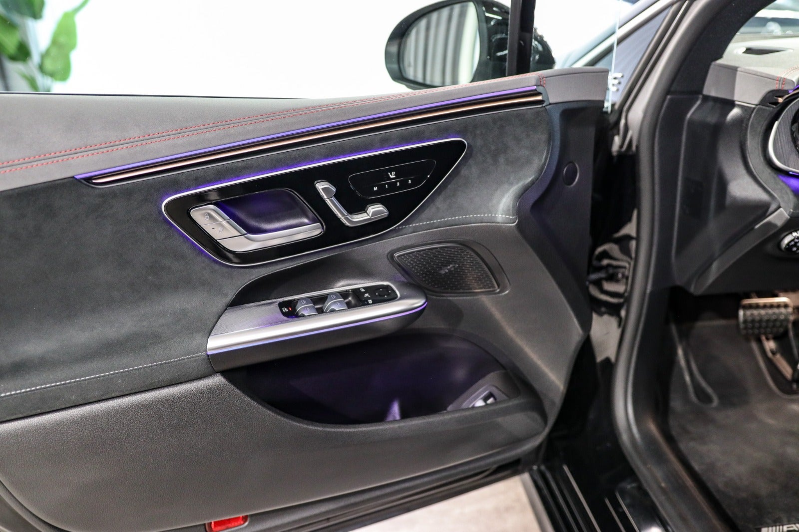 Billede af Mercedes EQE350 AMG Line