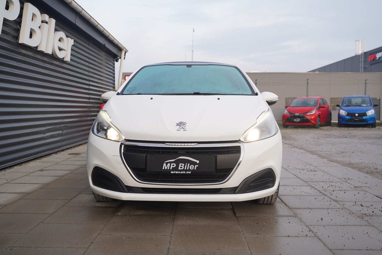 Billede af Peugeot 208 1,6 BlueHDi 100 Envy Sky