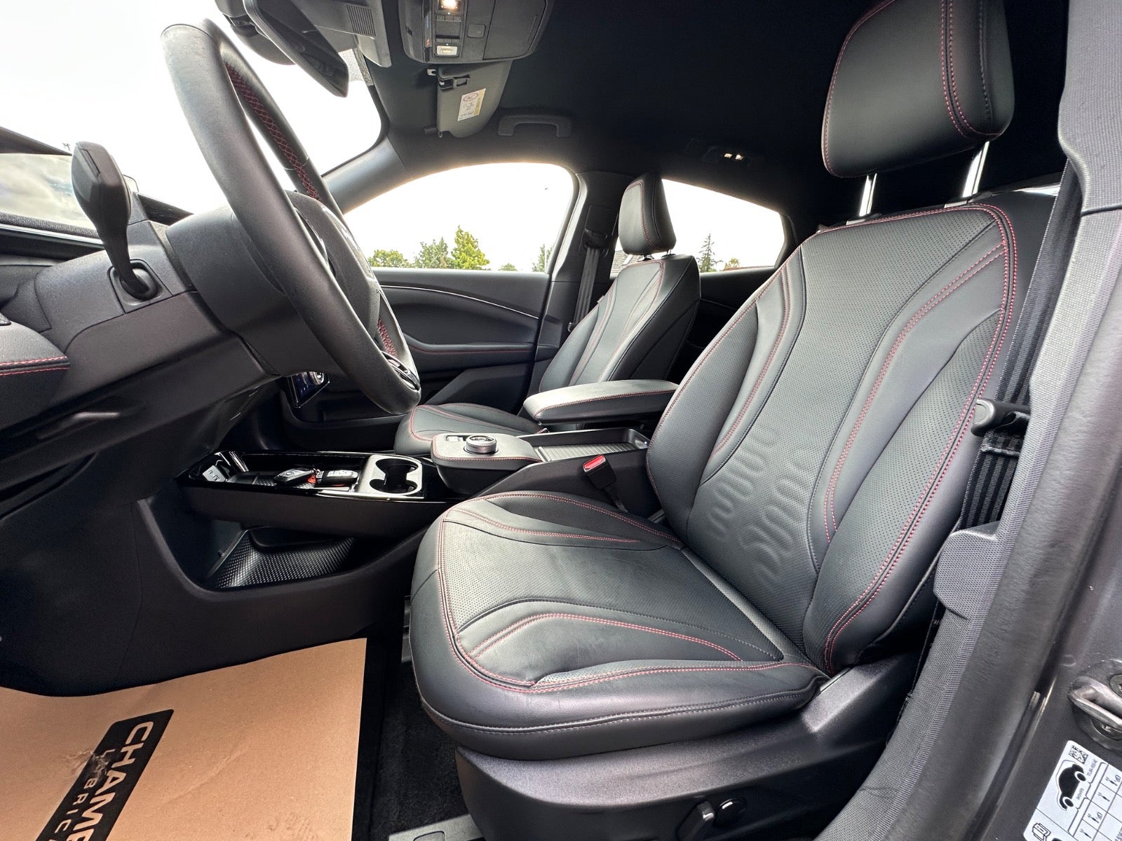 Billede af Ford Mustang Mach-E 98 Premium Extended Range