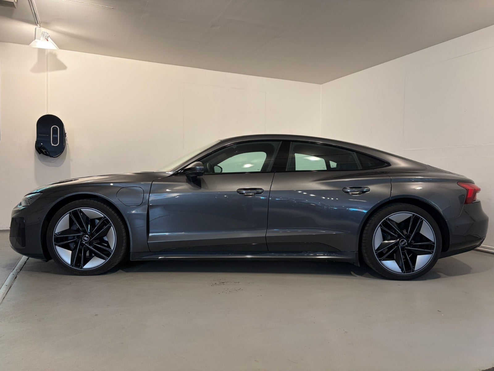 Audi – e-tron GT