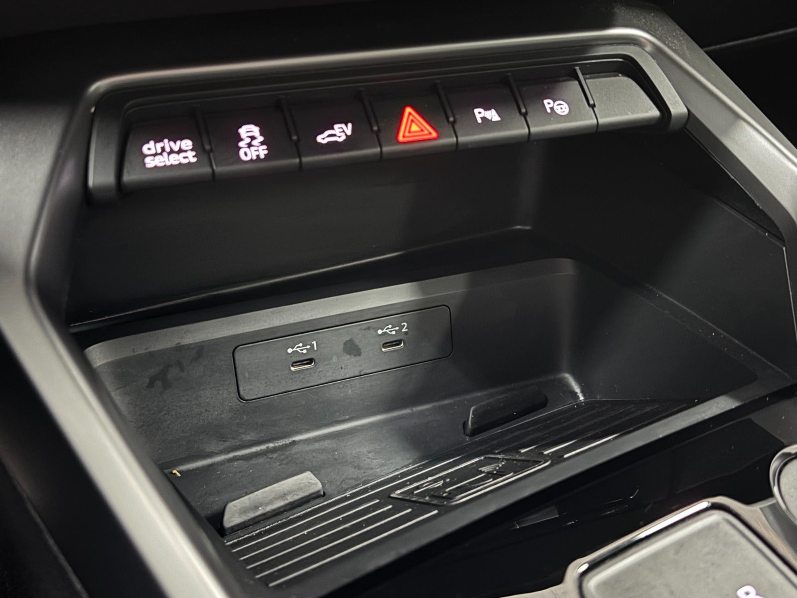 Billede af Audi A3 40 TFSi e Advanced Sportback S-tr.