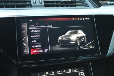 Audi e-tron S-line quattro