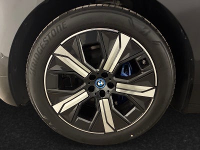 BMW iX xDrive40 Supercharged