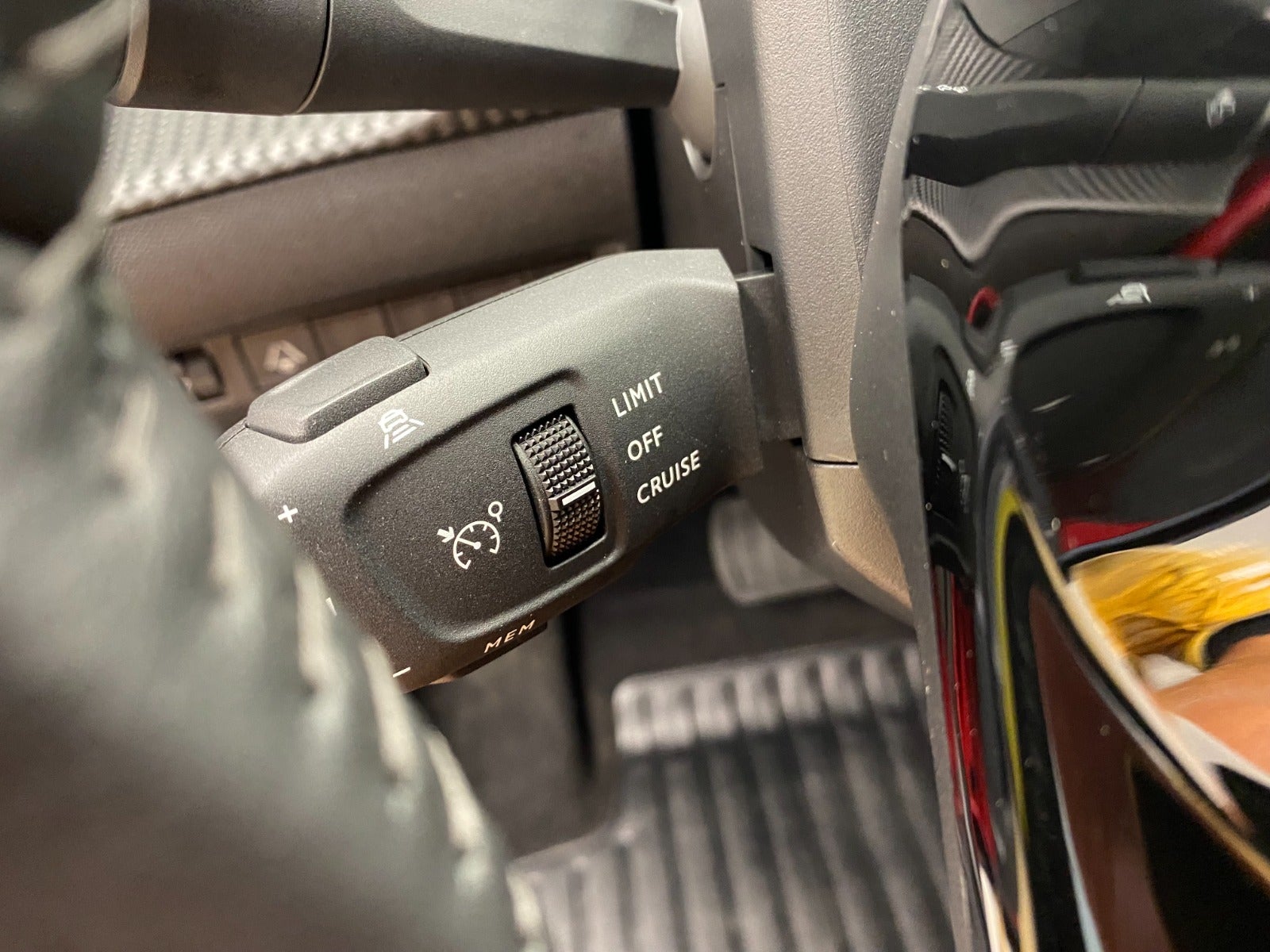 Billede af Peugeot e-2008 54 Allure