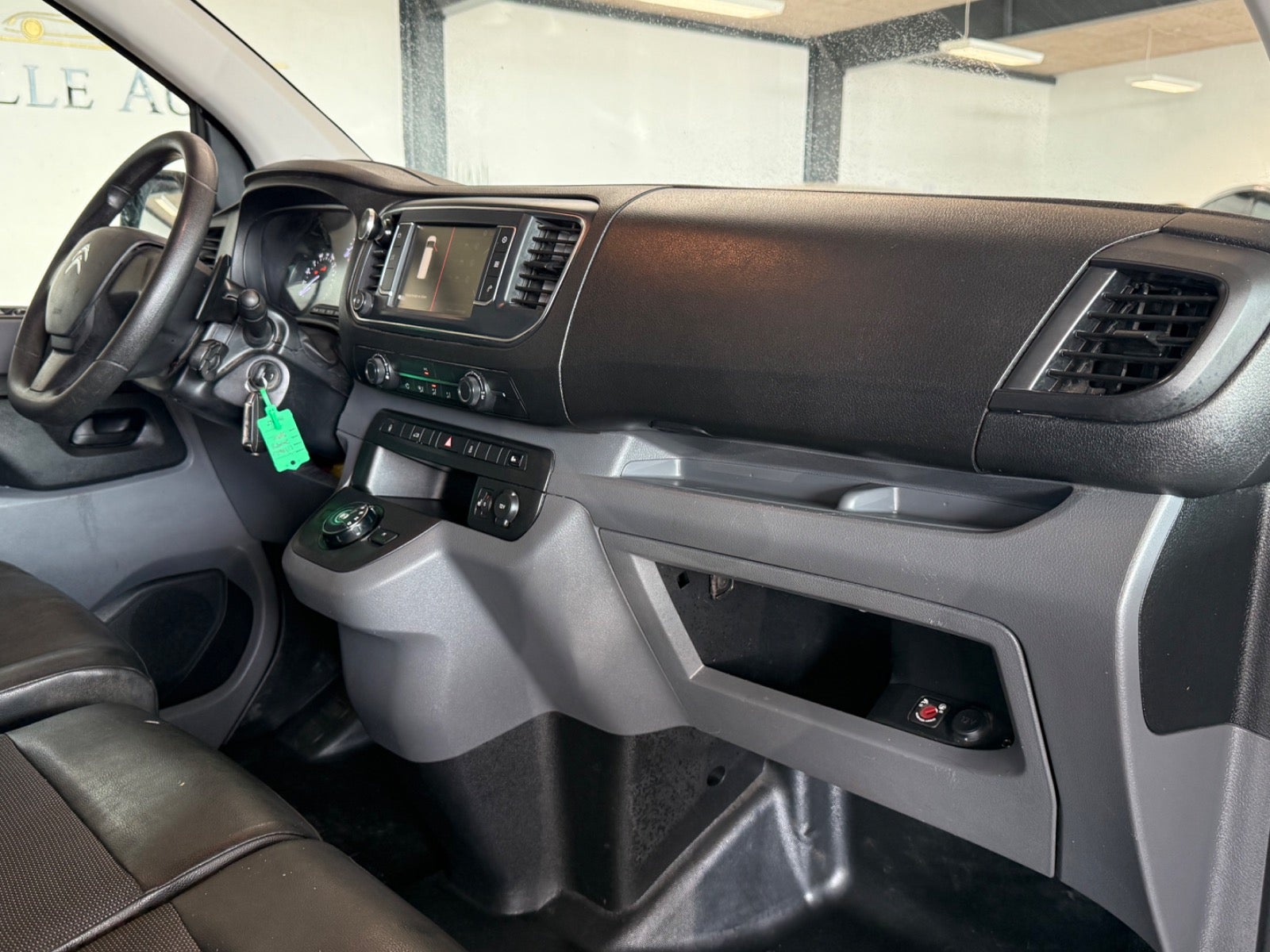 Billede af Citroën Jumpy 2,0 BlueHDi 180 L3 ProffLine EAT6