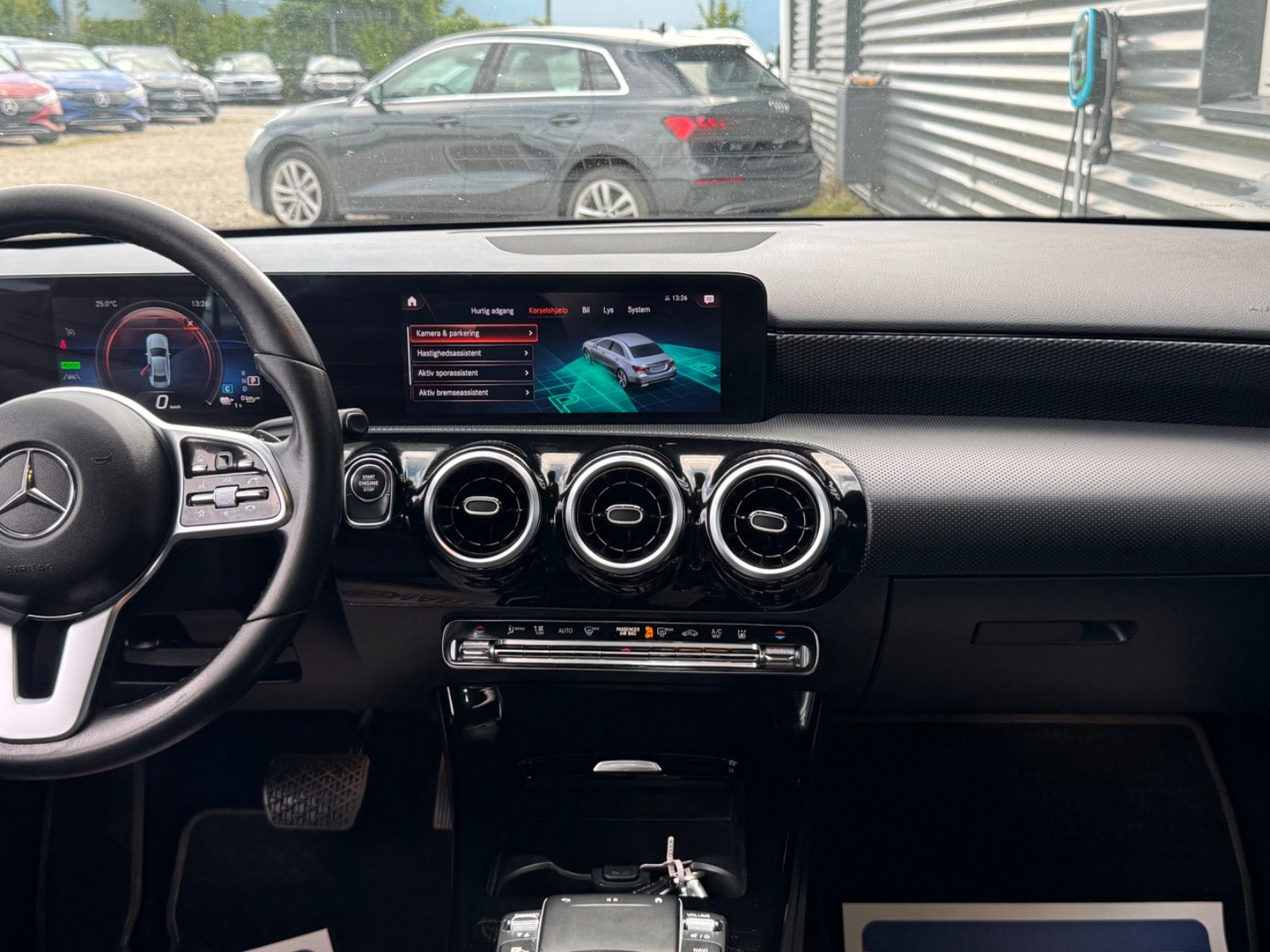 Billede af Mercedes A250 e 1,3 Progressive aut.