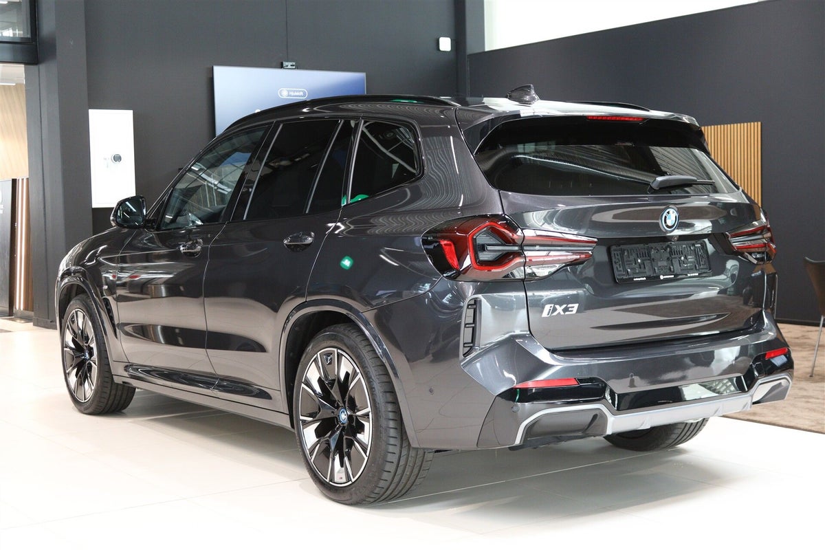 BMW iX3 Charged Plus M-Sport billede 3