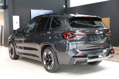 BMW iX3 Charged Plus M-Sport billede 2