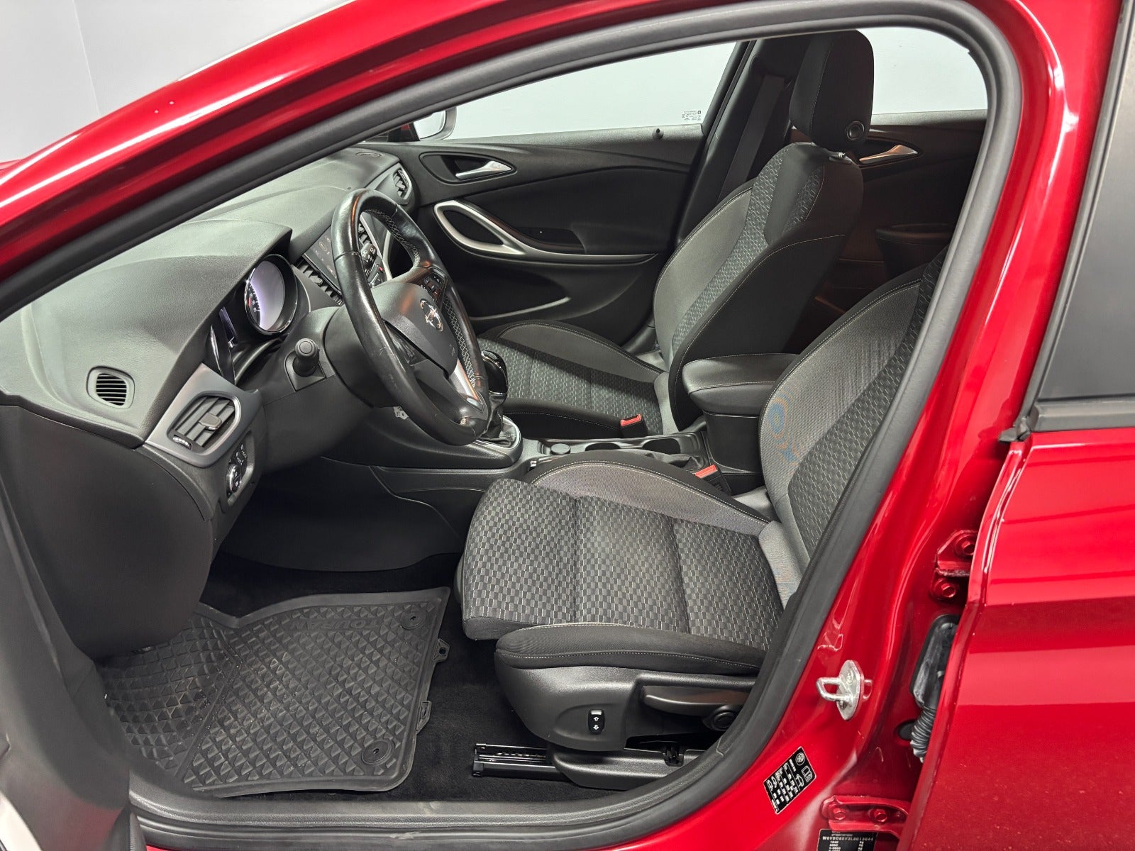 Billede af Opel Astra 1,5 D 122 Elegance Sports Tourer