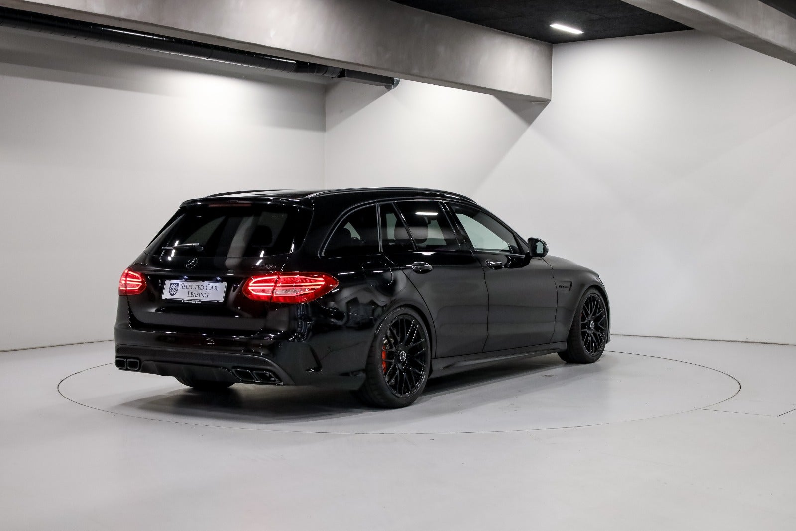 Mercedes-Benz C63 4,0 AMG S stc. aut.