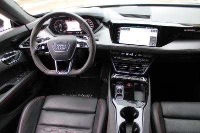 Audi RS e-tron GT quattro