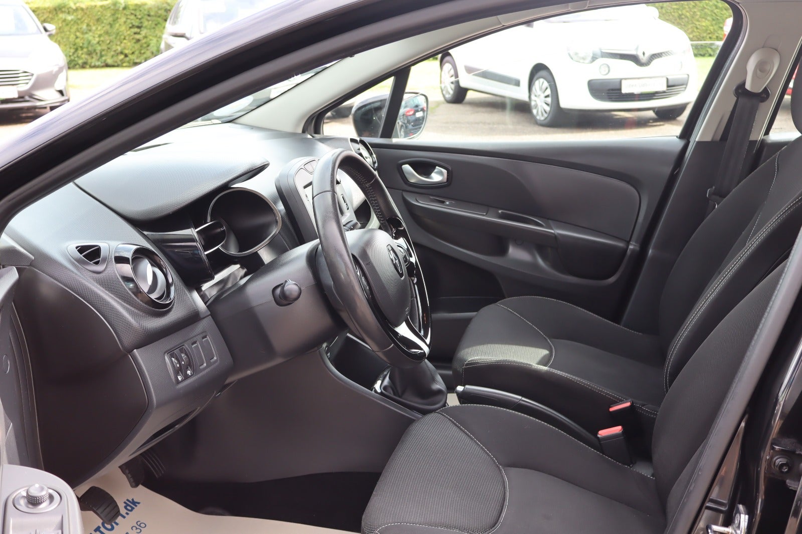 Billede af Renault Clio IV 1,5 dCi 75 Limited Sport Tourer