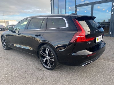 Volvo V60 T8 ReCharge Inscription aut. AWD - 2