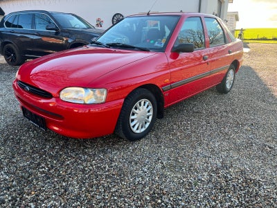 Ford Escort 1,6i CLX Benzin modelår 1996 km 83000 Rød ABS airbag, her er tale om en bilen der ikke f