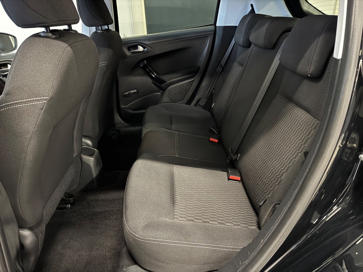 Peugeot 208 VTi 82 Active Peugeot 208 VTi 82 Active