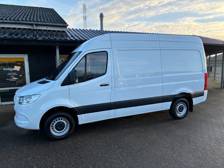 Mercedes Sprinter 317 CDi A2 Kassevogn aut. RWD